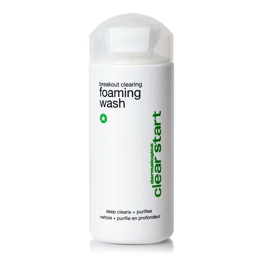 Dermalogica Clear Start Breakout Clearing Foaming Wash. Ein effektiver Reiniger für junge Haut, der Schmutz, überschüssigen Talg und abgestorbene Hautzellen entfernt.